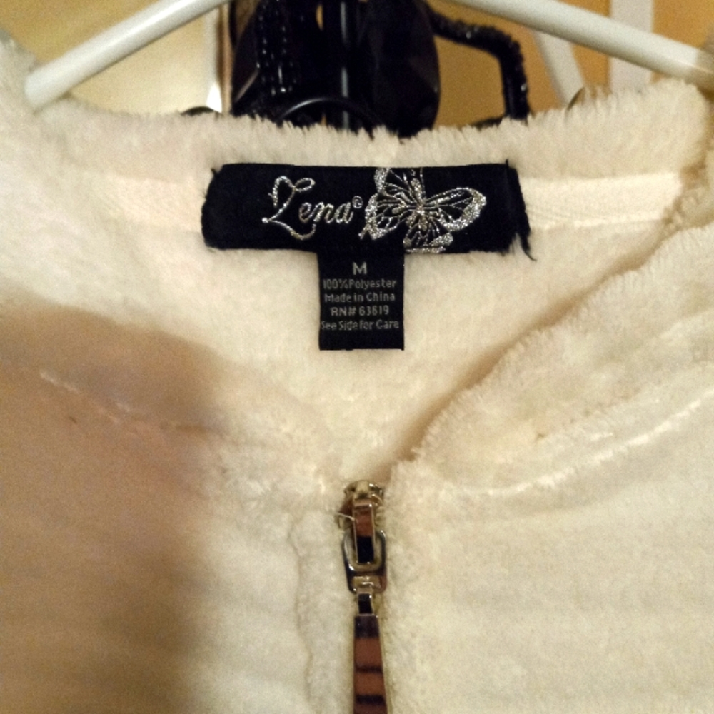 Lena jacket M White soft zipper close hooded.￼